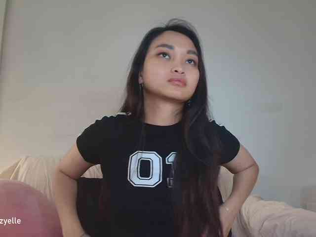 RozyElle webcam