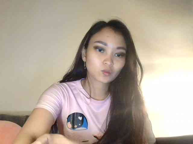 RozyElle webcam