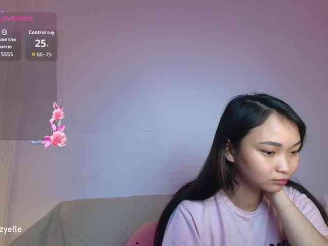 RozyElle webcam