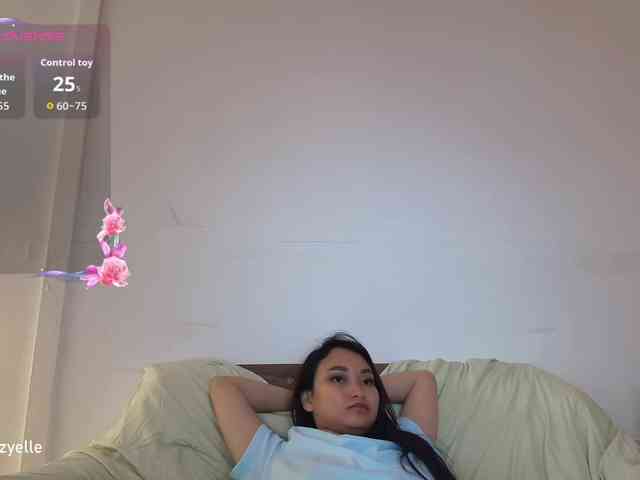 RozyElle webcam