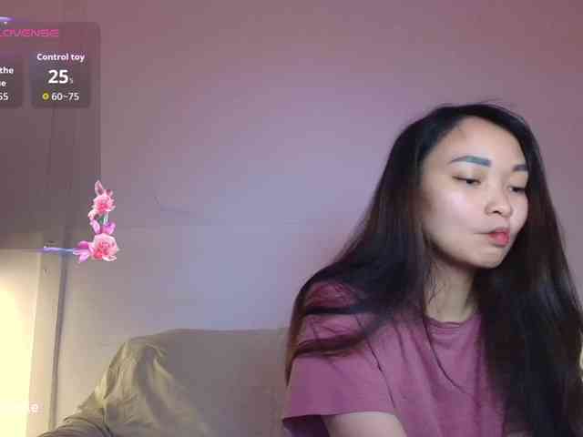 RozyElle webcam