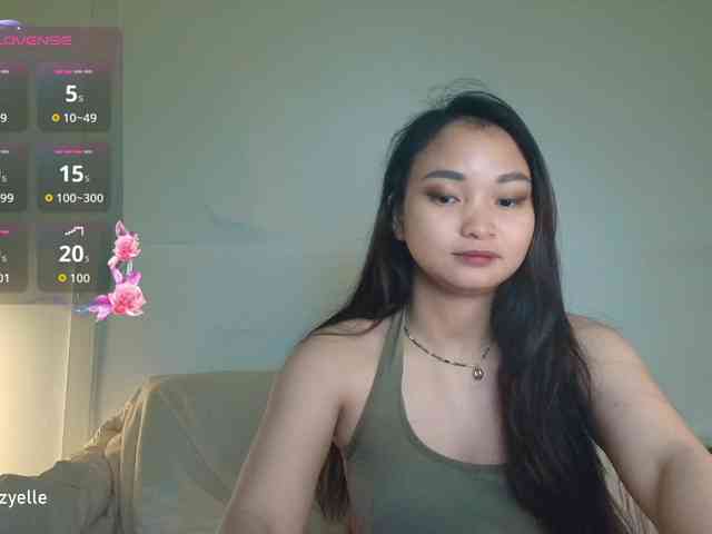 RozyElle webcam