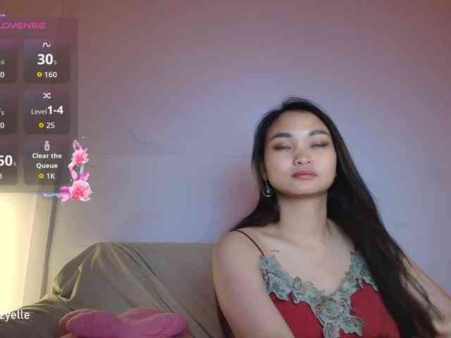 RozyElle webcam