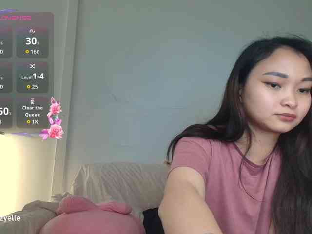 RozyElle webcam