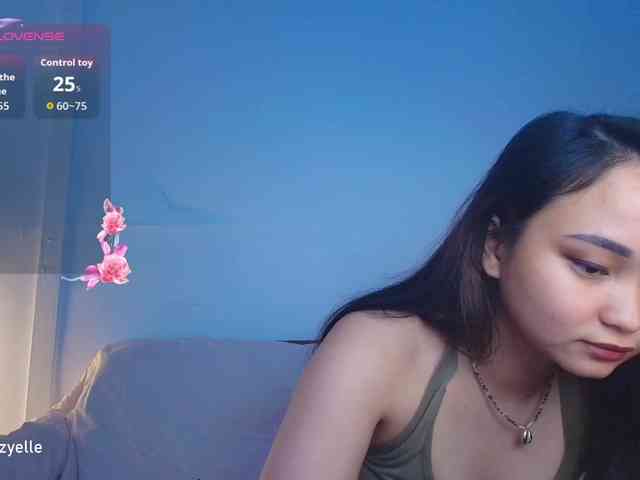 RozyElle webcam