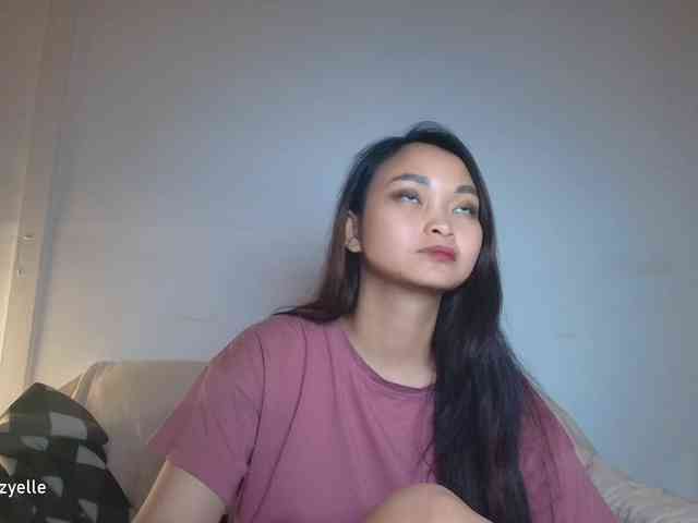 RozyElle webcam