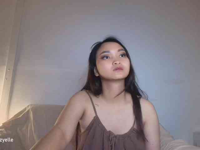 RozyElle webcam