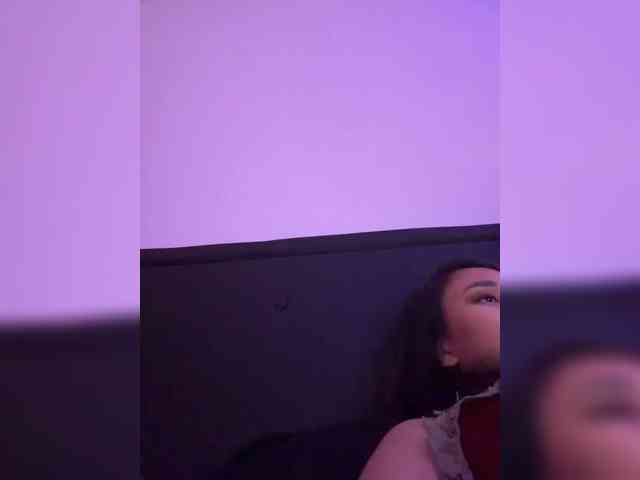 RozyElle webcam