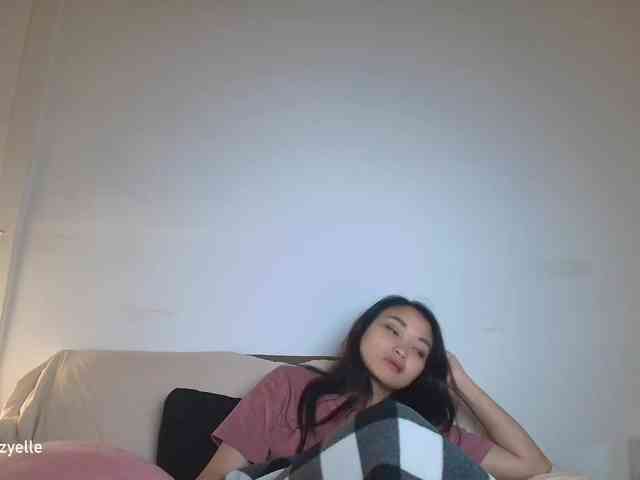 RozyElle webcam