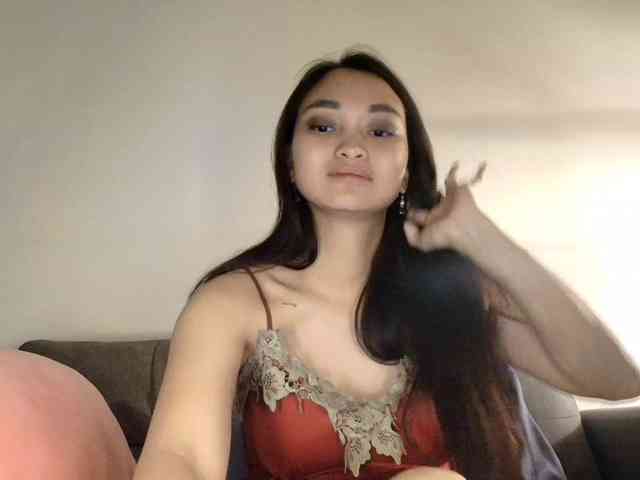 RozyElle webcam
