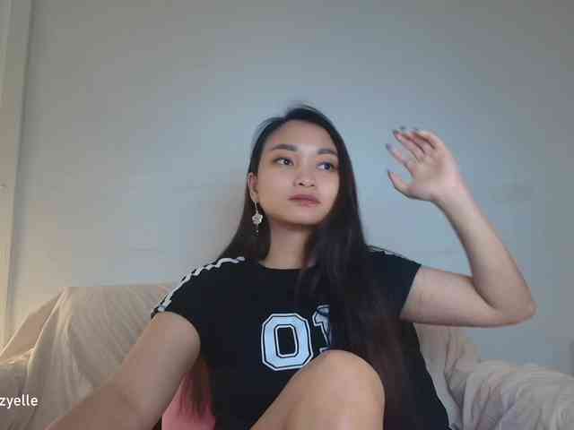RozyElle webcam