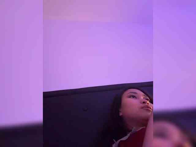 Model: RozyElle