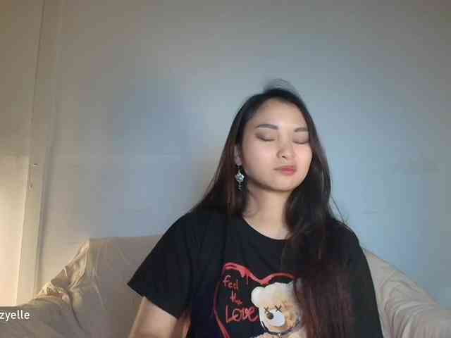 RozyElle webcam