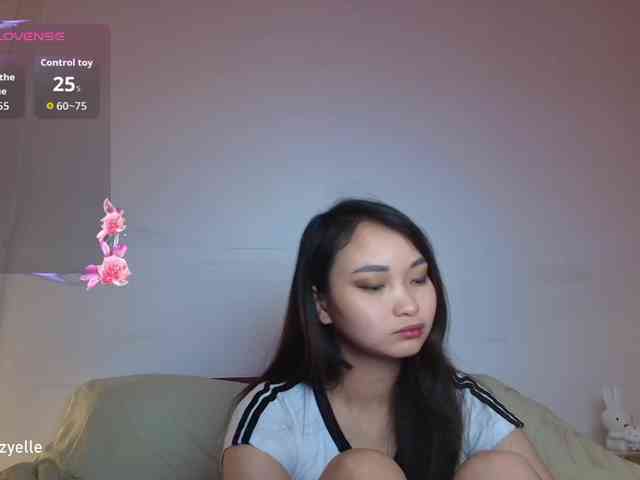 RozyElle webcam