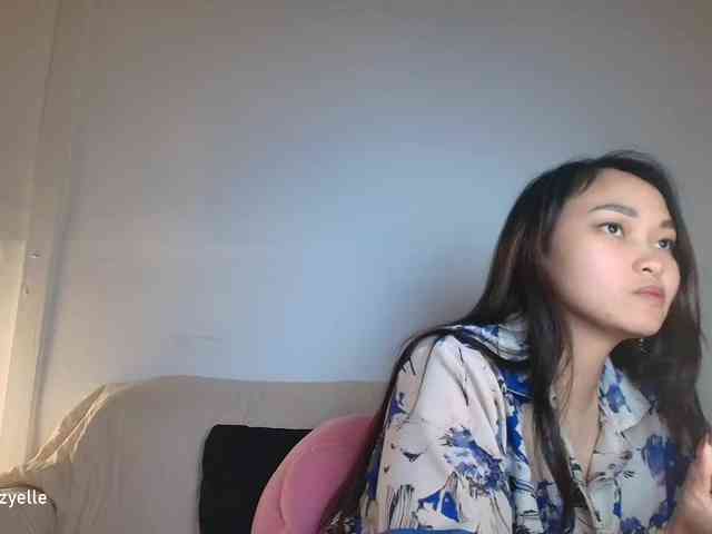RozyElle webcam