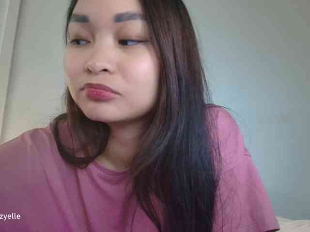 RozyElle webcam