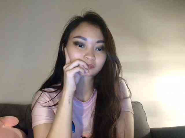 RozyElle webcam