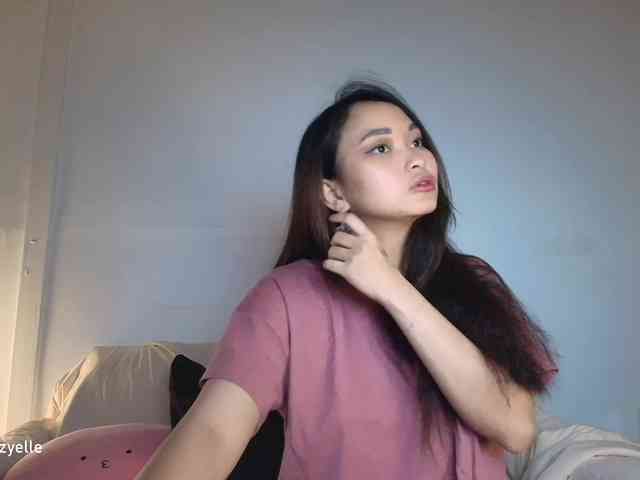 RozyElle webcam