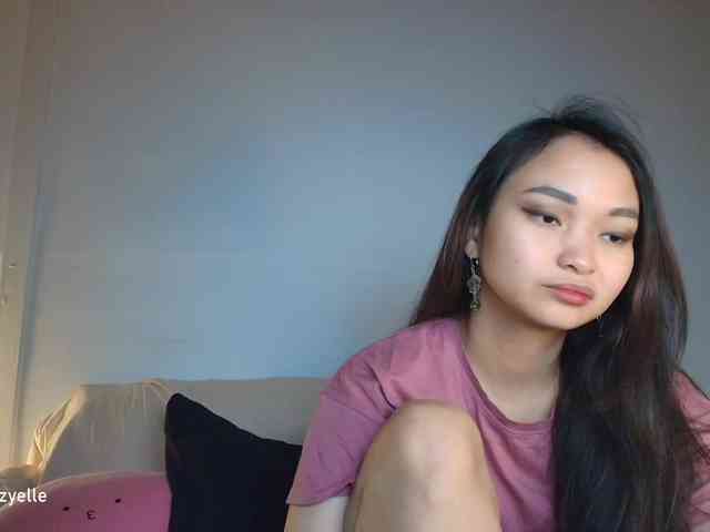 RozyElle webcam