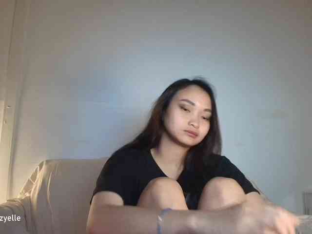 RozyElle webcam