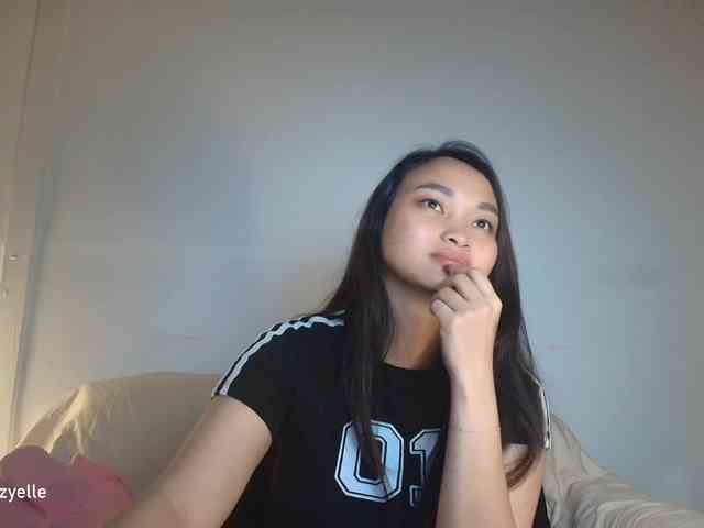 RozyElle webcam