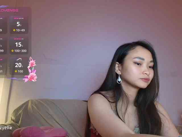 RozyElle webcam