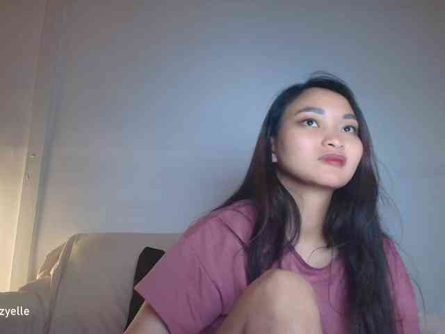 RozyElle webcam