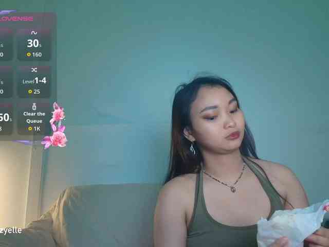 RozyElle webcam