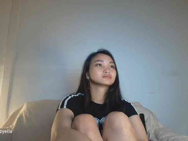 RozyElle webcam