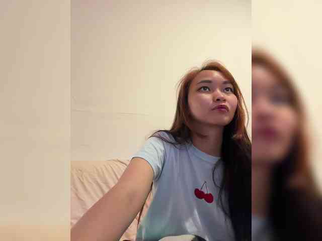RozyElle webcam