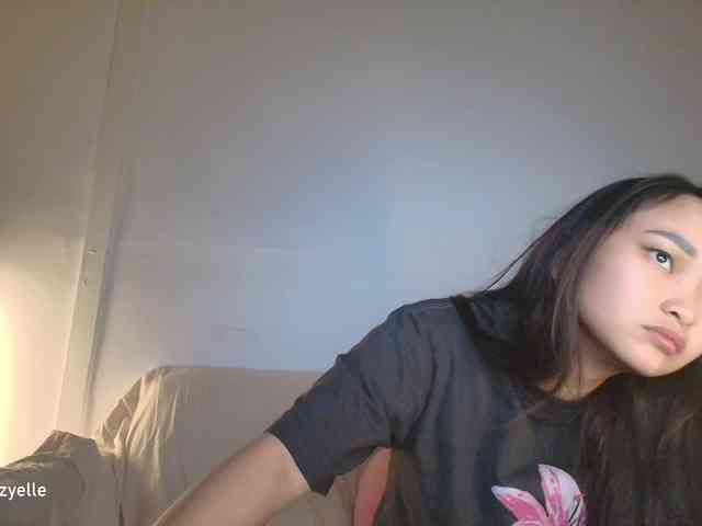 RozyElle webcam