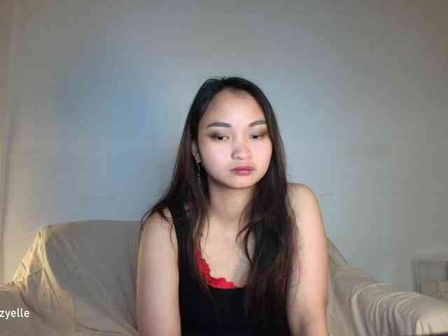 RozyElle webcam