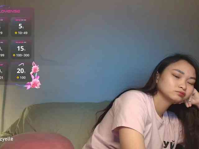 RozyElle webcam