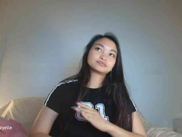 RozyElle webcam
