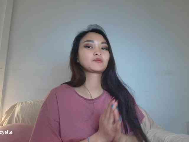 RozyElle webcam