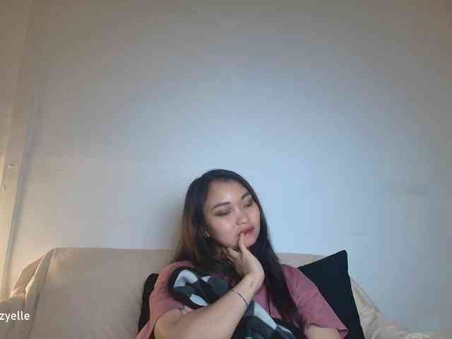 RozyElle webcam