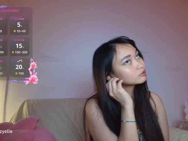 RozyElle webcam