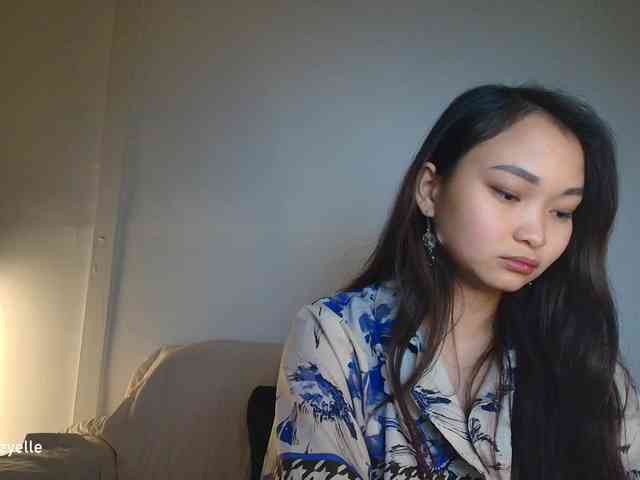 RozyElle webcam