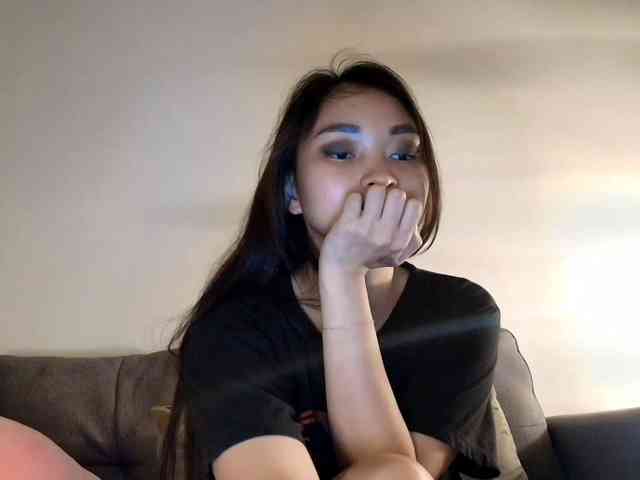 RozyElle webcam