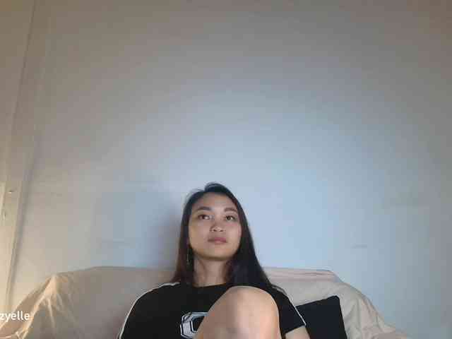 RozyElle webcam