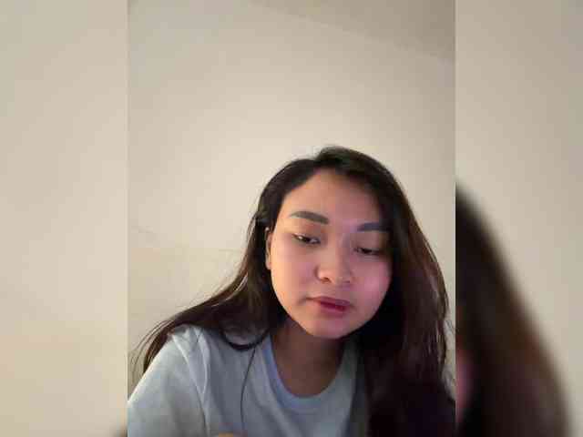 RozyElle webcam