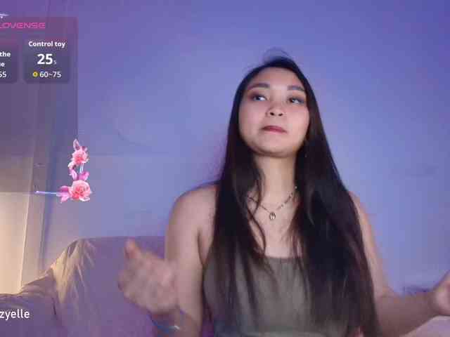 RozyElle webcam