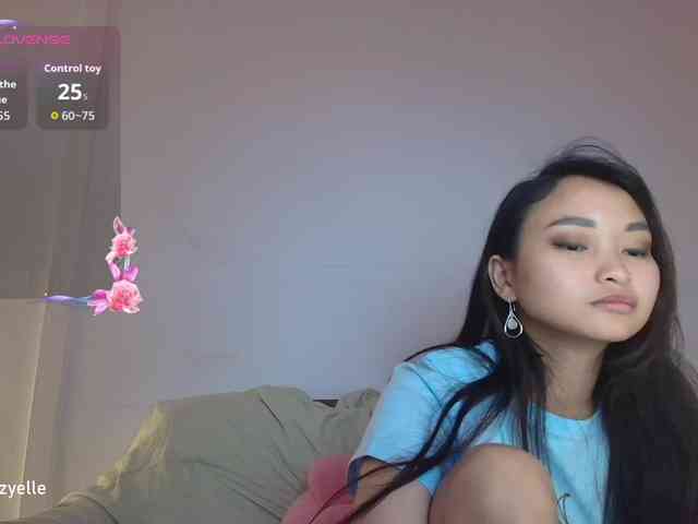 RozyElle webcam