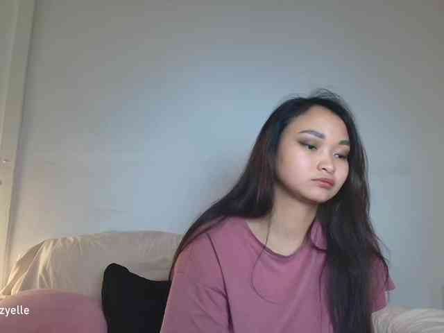 RozyElle webcam