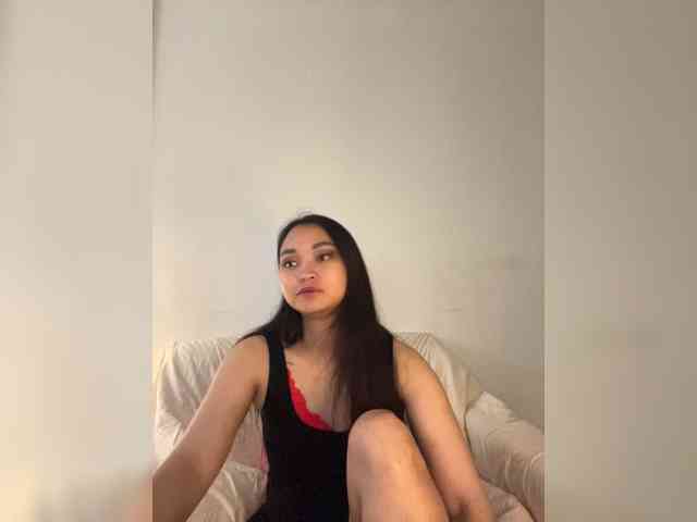 RozyElle webcam