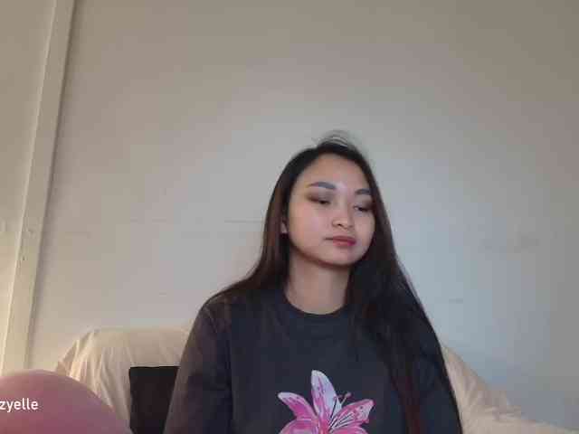 RozyElle webcam