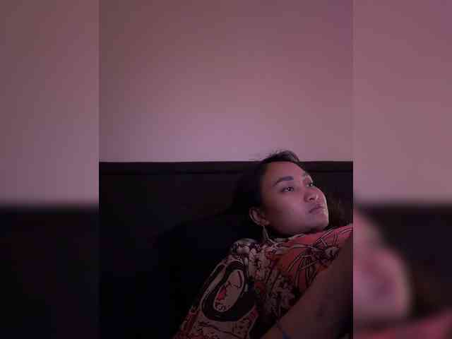 RozyElle webcam