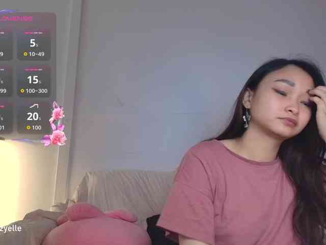 RozyElle webcam