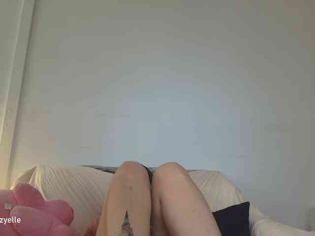 RozyElle webcam