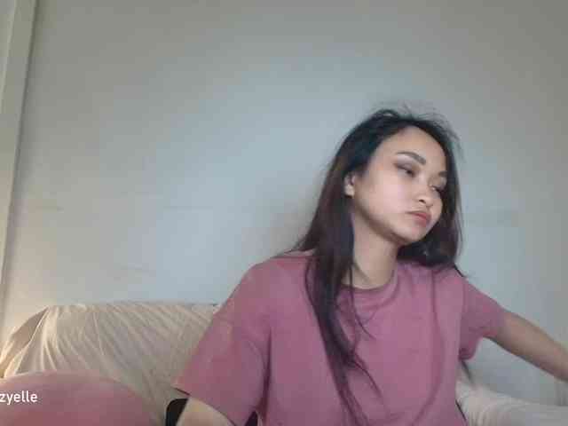 RozyElle webcam